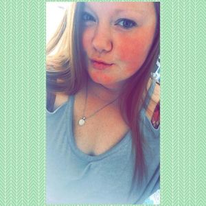 Meet your Posher, Casey